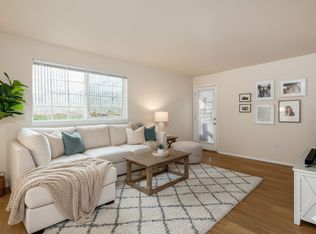 West Wing Manor, Everett, WA 98204