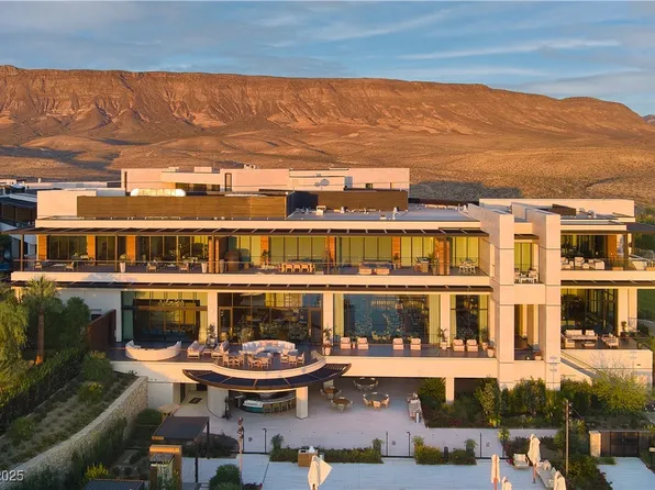 11660 Summit Club Dr #212, Summerlin, NV 89135