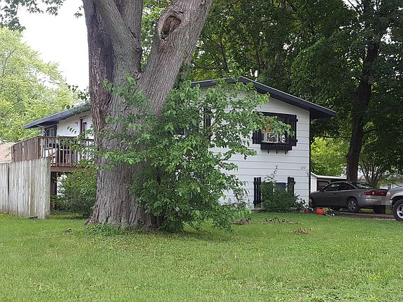 2nd image of 410 River St
