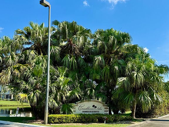 2nd image of 815 W Boynton Beach Boulevard #11-205