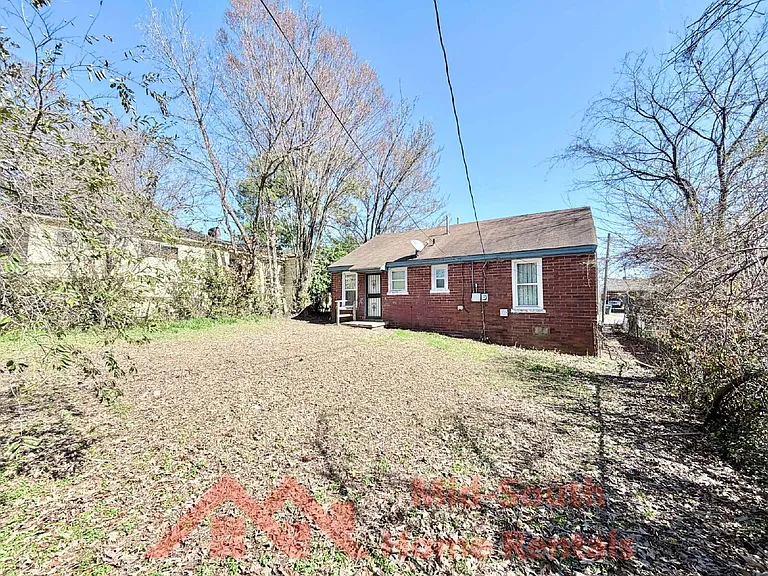 1417 Rayner St — Photo 10
