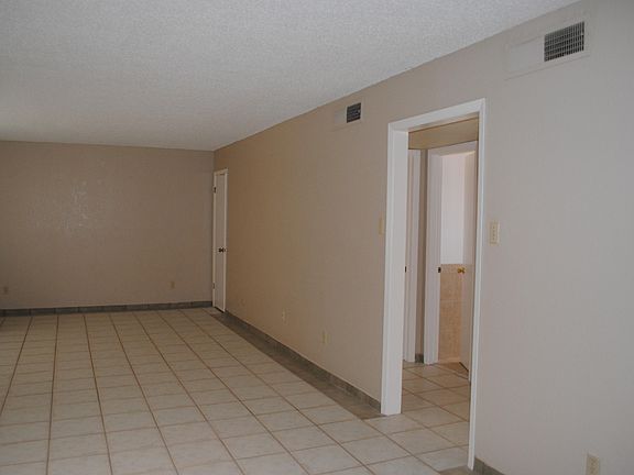 4th image of 7138 Portugal Dr