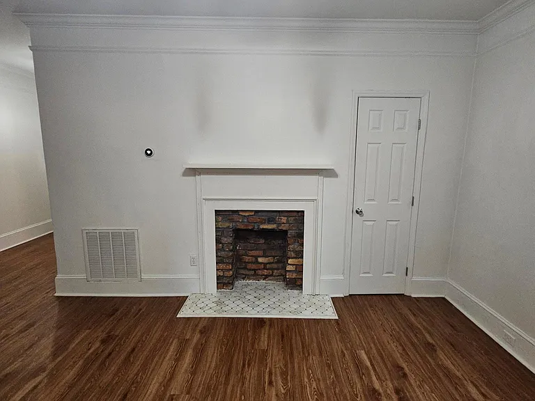405 Anderson St — Photo 9