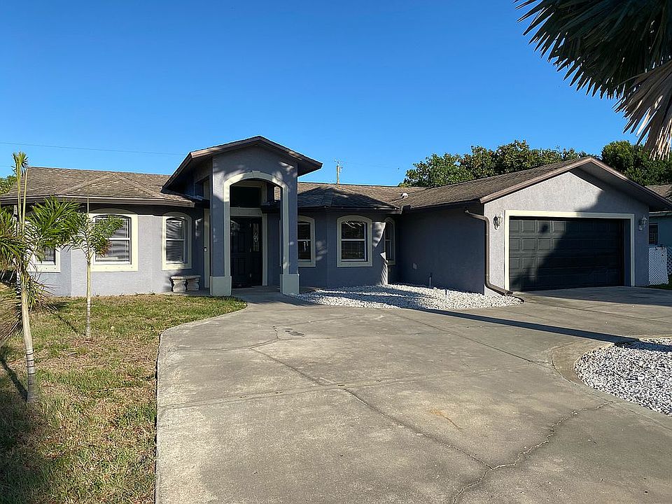 1st image of 1530 Country Club Blvd