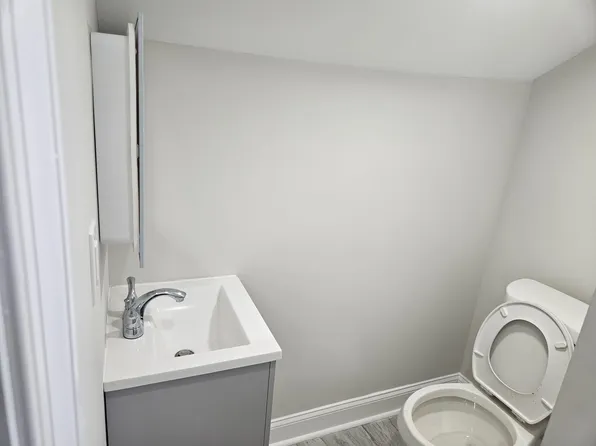 1015 S Beechfield Ave, Baltimore, MD 21229