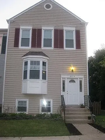 8914 Waites Way — Photo 1