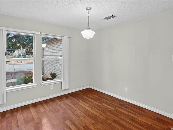 5th image of 6447 Beech Trail