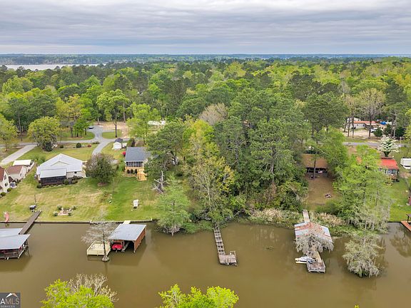 5th image of 728 Cork Ferry Rd