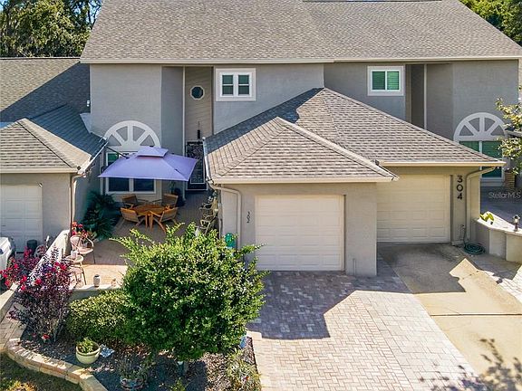 2nd image of 302 Buckingham Pl