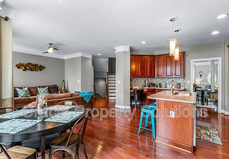 9701 Mossy Bark Ln — Photo 6
