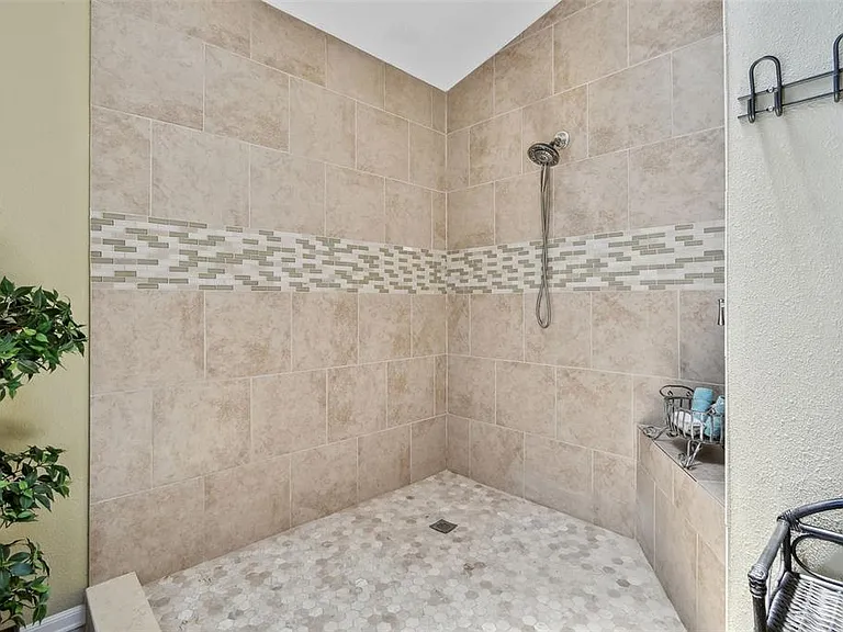 511 Sandy Hook Rd — Photo 19
