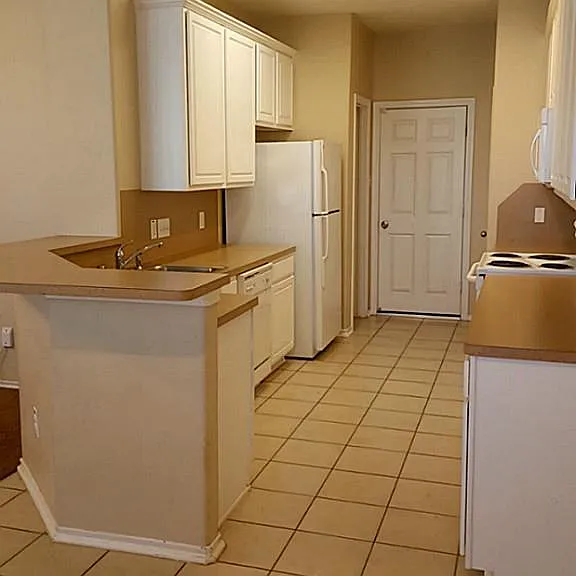 111 Gallery Cove Ct — Photo 7