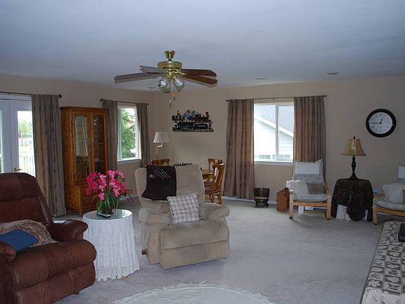 223 Greyfox Dr Sutherlin OR