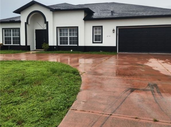 814 Rue Labeau Cir