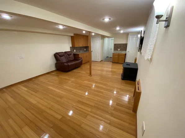 (undisclosed Address), Jamaica, NY 11435