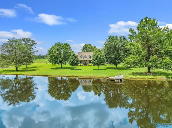 1045 Alexander Rd, Boaz, AL 35956