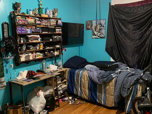 Second bedroom