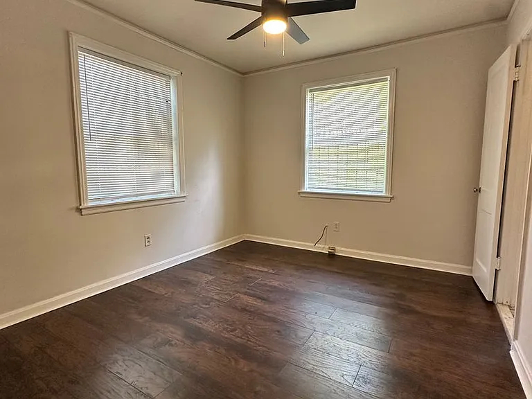 3411 Bull St — Photo 10