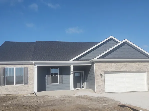 748 Juniper St, Oswego, IL 60543