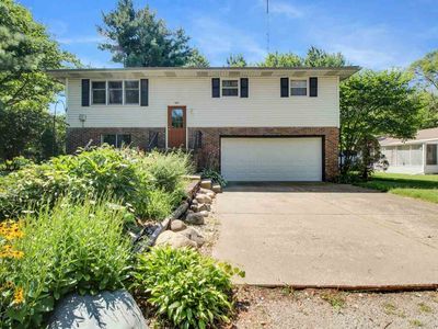 603 Lorenz St, Creve Coeur, IL, 61610