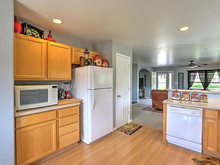 621 Lariat Loop — Photo 7