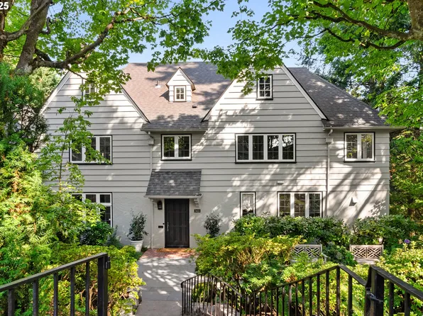 3415 SW Brentwood Dr, Portland, OR 97201