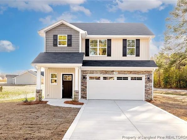 288 E David Parnell St, Parkton, NC 28371