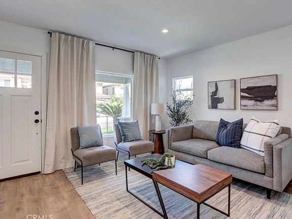 3rd image of 5202 Lindsey Ave