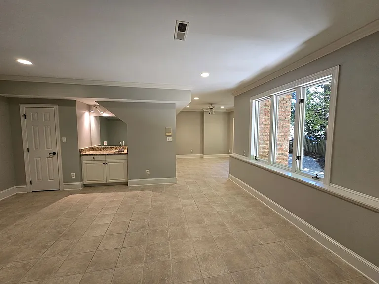 102 Eyemouth Ct — Photo 15