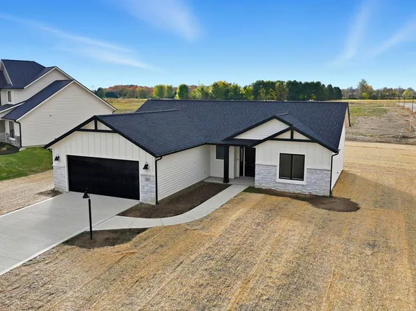 507 Caribou Xing, Auburn, IN 46706