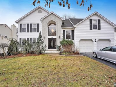 158 Frank Ln, Paramus, NJ, 07652