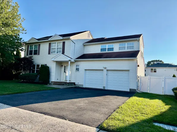 21 Stemler Drive, Cliffwood, NJ 07721