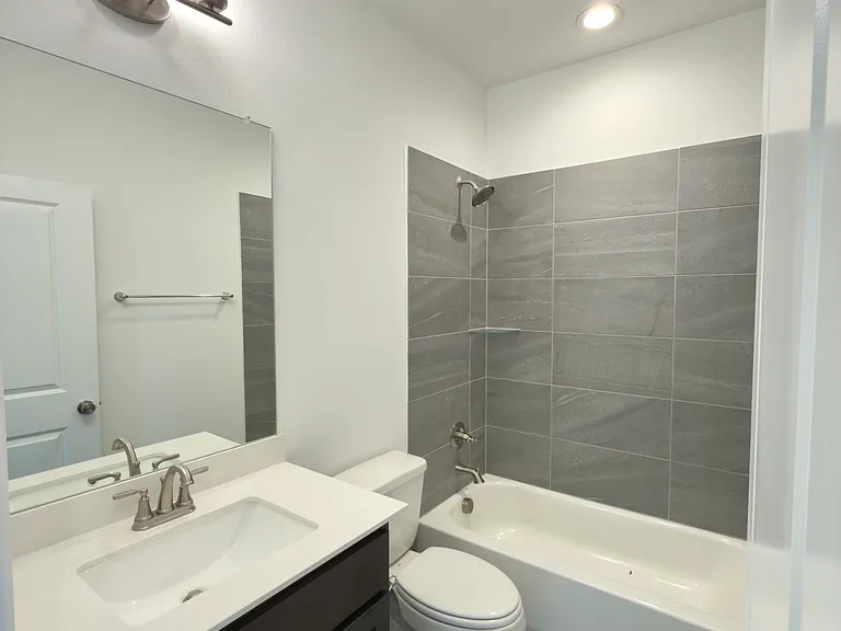 2502 Sturgis St — Photo 29