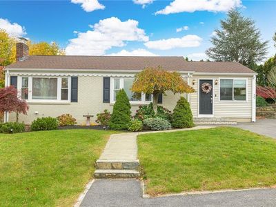 50 Tacoma St, Cranston, RI, 02920