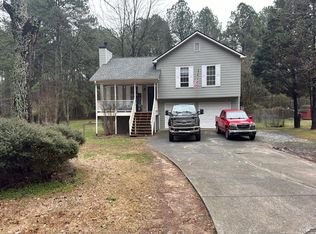 12 Vaughn Rd NE, Cartersville, GA 30121