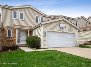662 Lincolnshire Ln, Hoffman Estates, IL 60169