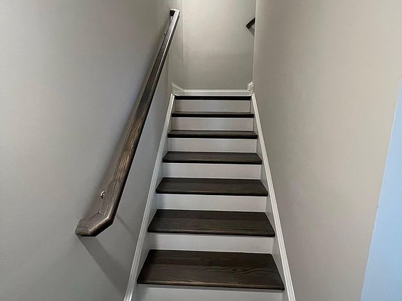 4th image of 162 Burkitt Commons Ave
