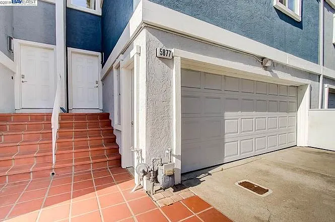 5877 Central Ave — Photo 24