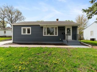 1222 Cornwall Ave, Waterloo, IA 50702