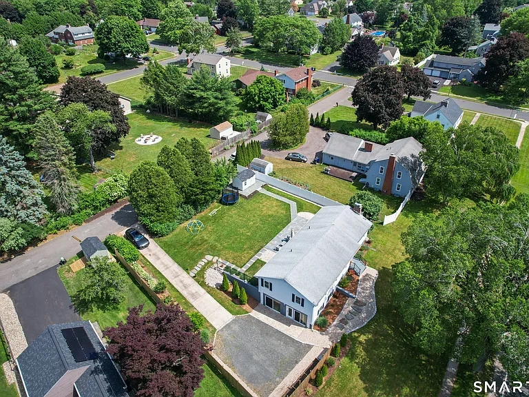 444 Highland St — Photo 32