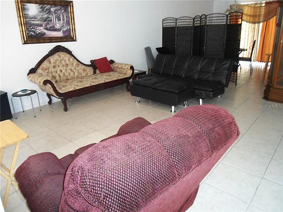 3rd image of 645 Captiva Cir