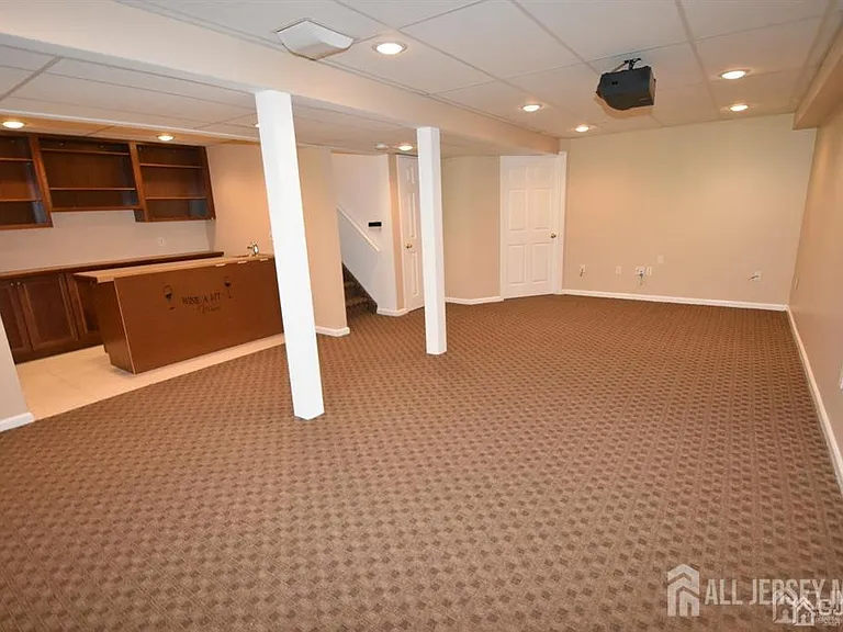 47 Jared Dr — Photo 25