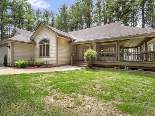 7855 Indian Lore ROAD #20, West Bend, WI 53090
