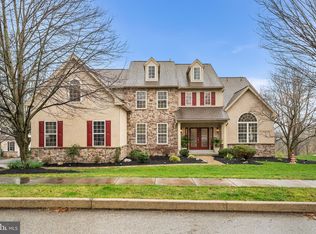 107 Condor Ridge Ct, Audubon, PA 19403