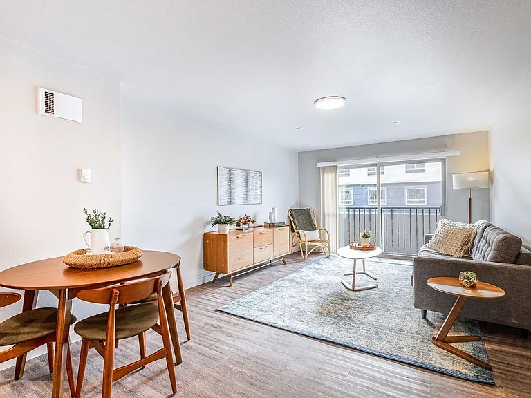 Market Village Apartments — Photo 5