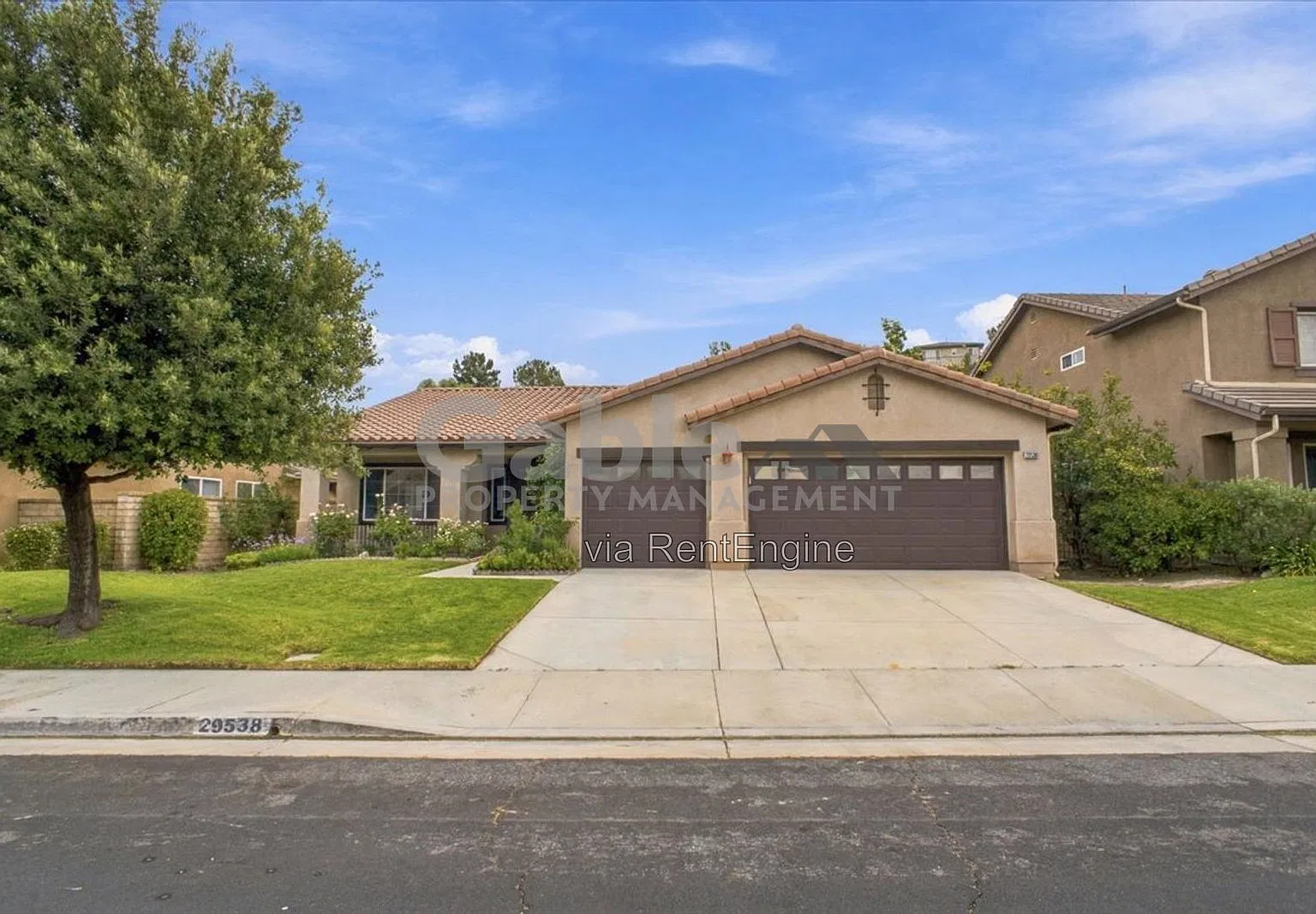 4 bed, 3.0 bath, 2588 sqft, $4,600 — Photo 1