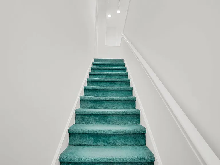 408 Wilby Dr — Photo 37