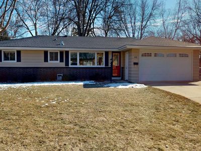 418 Ridge Rd, Albert Lea, MN, 56007