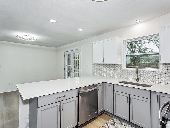 5th image of 1848 Nestle Dr