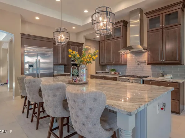 1988 E Blackhawk Drive, Gilbert, AZ 85298